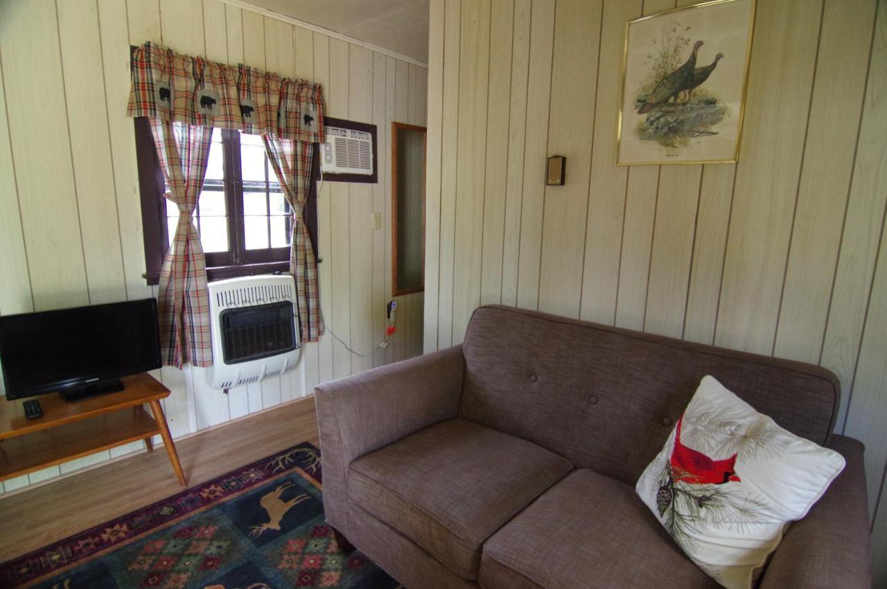 Moreno'S Adirondack Cabins Saranac Lake Eksteriør bilde