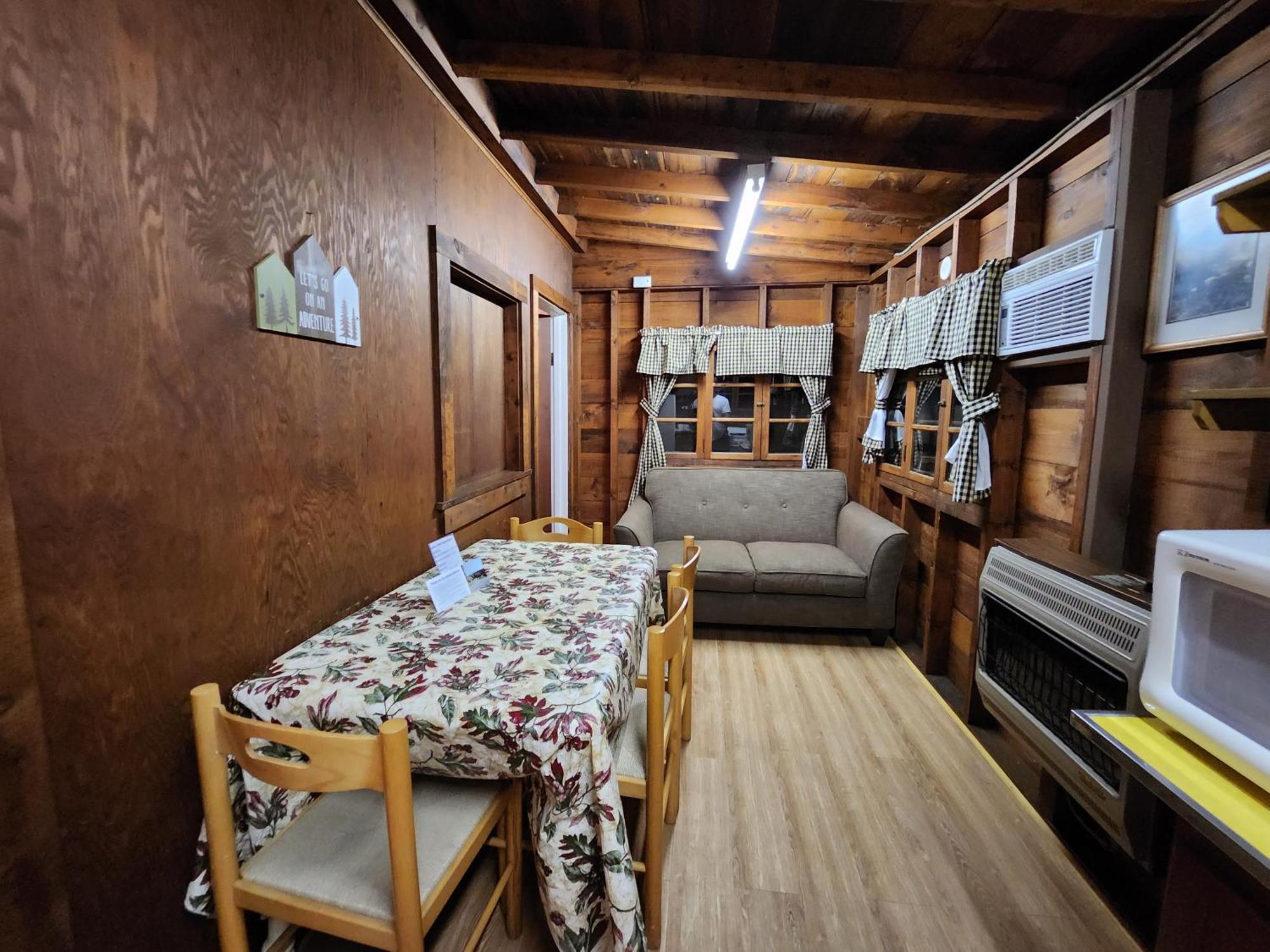 Moreno'S Adirondack Cabins Saranac Lake Eksteriør bilde